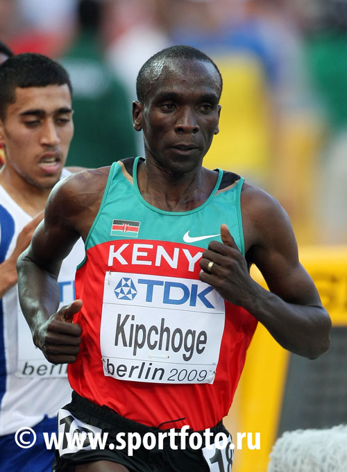 Кенийцы Кипчоге и Джепту выиграли марафон в Чикаго
